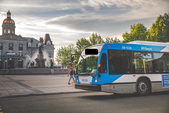 montreal airport to quebec city bus