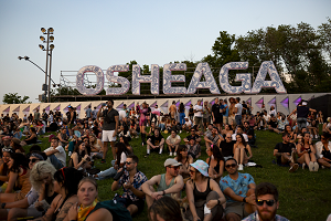 Foule à OSHEAGA. photo: Tim Snow